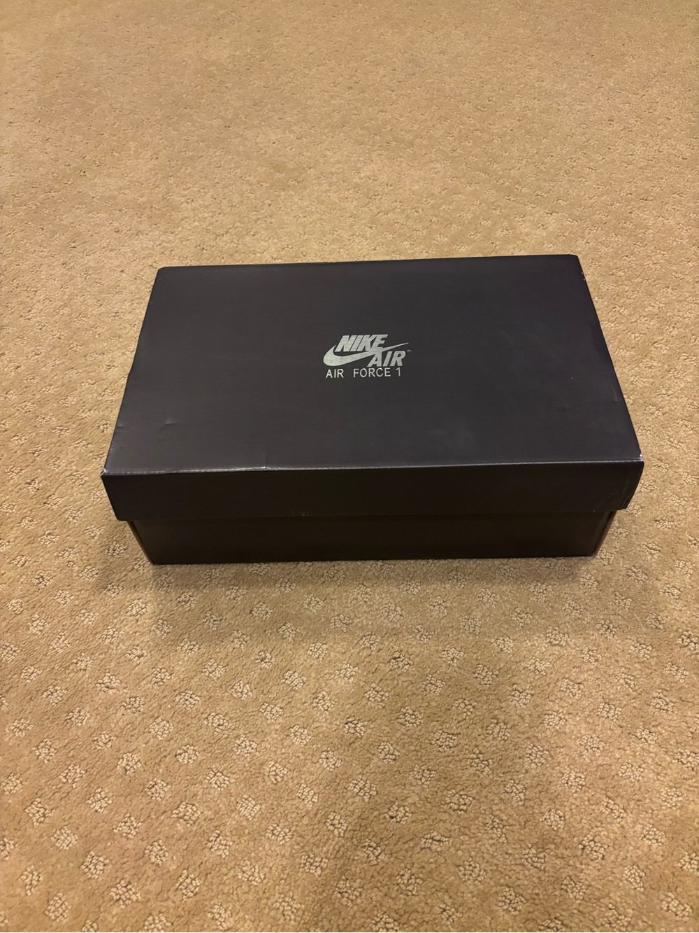 New In Box Nike Air Force 1 Shoe.  Green and white.  Women’s sz 9